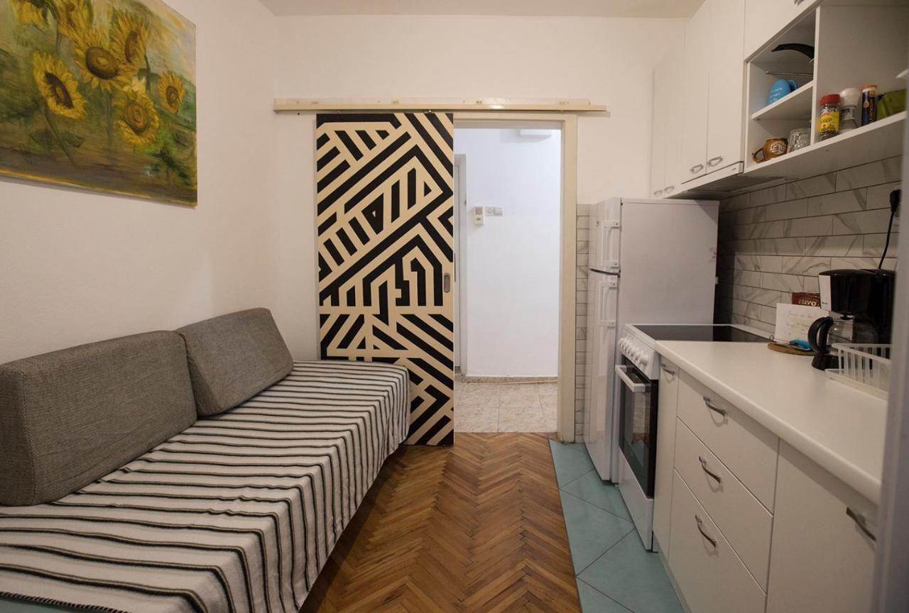 The Pioneers Home 2 Скоп'є Екстер'єр фото